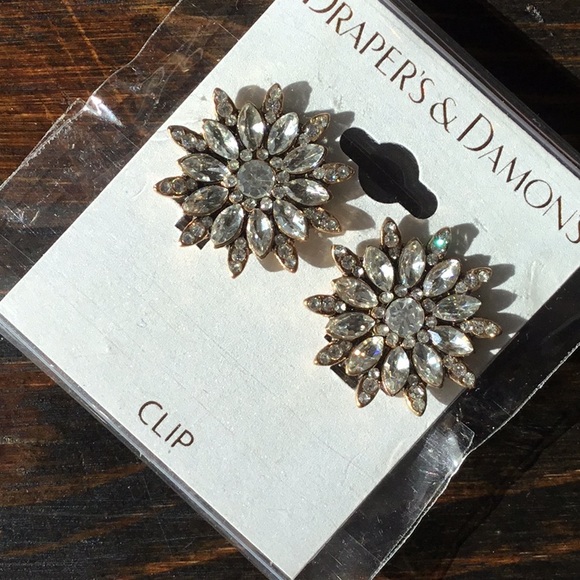 NWT two pair of rhinestone earrings - Picture 2 of 4